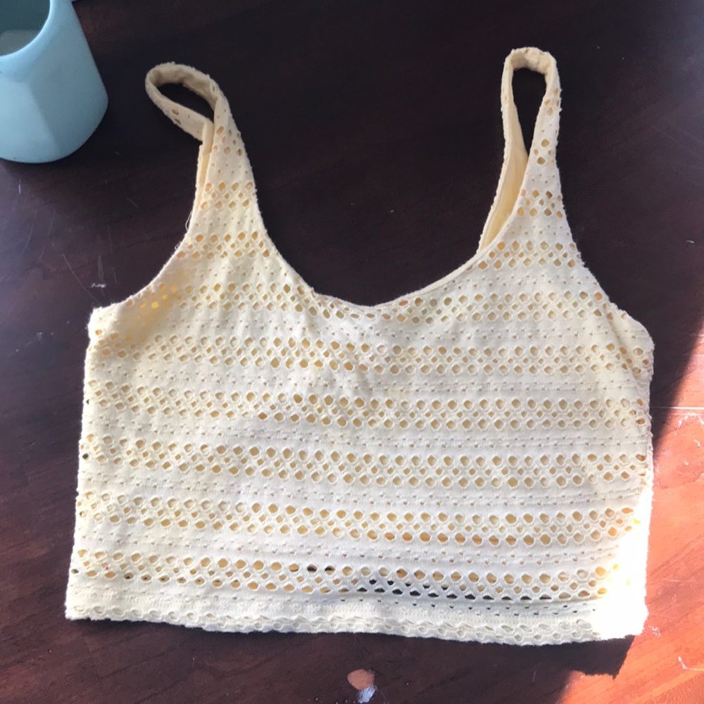 Pale yellow crop